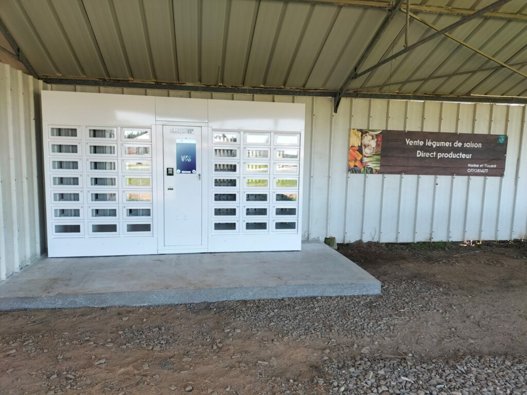 Distributeur automatique Le Casier Français dans une ferme