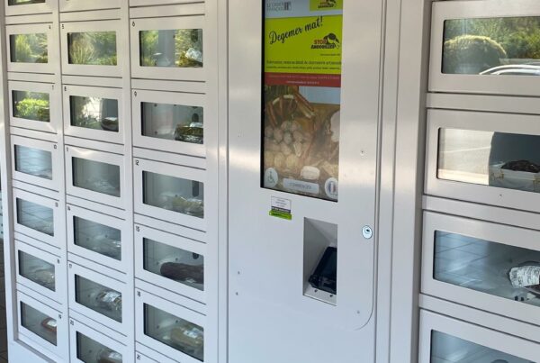 Distributeur automatique de charcuterie fabriqué par Le Casier Français