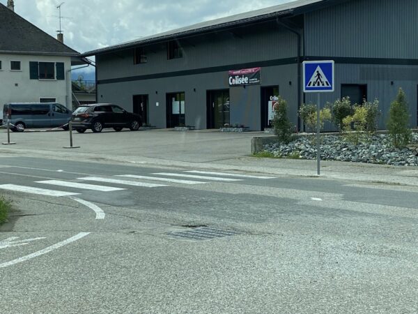Le magasin automatique Colisée situé à Mûres (74)