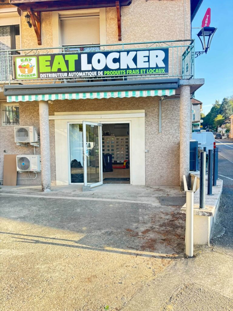Local de Eat Locker à Septème contenant des distributeurs automatiques de produits locaux